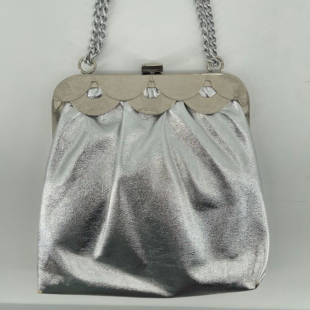 Vintage Metallic Silver Scalloped Frame Evening Bag Chain Shoulder Strap - Picture 3 of 16